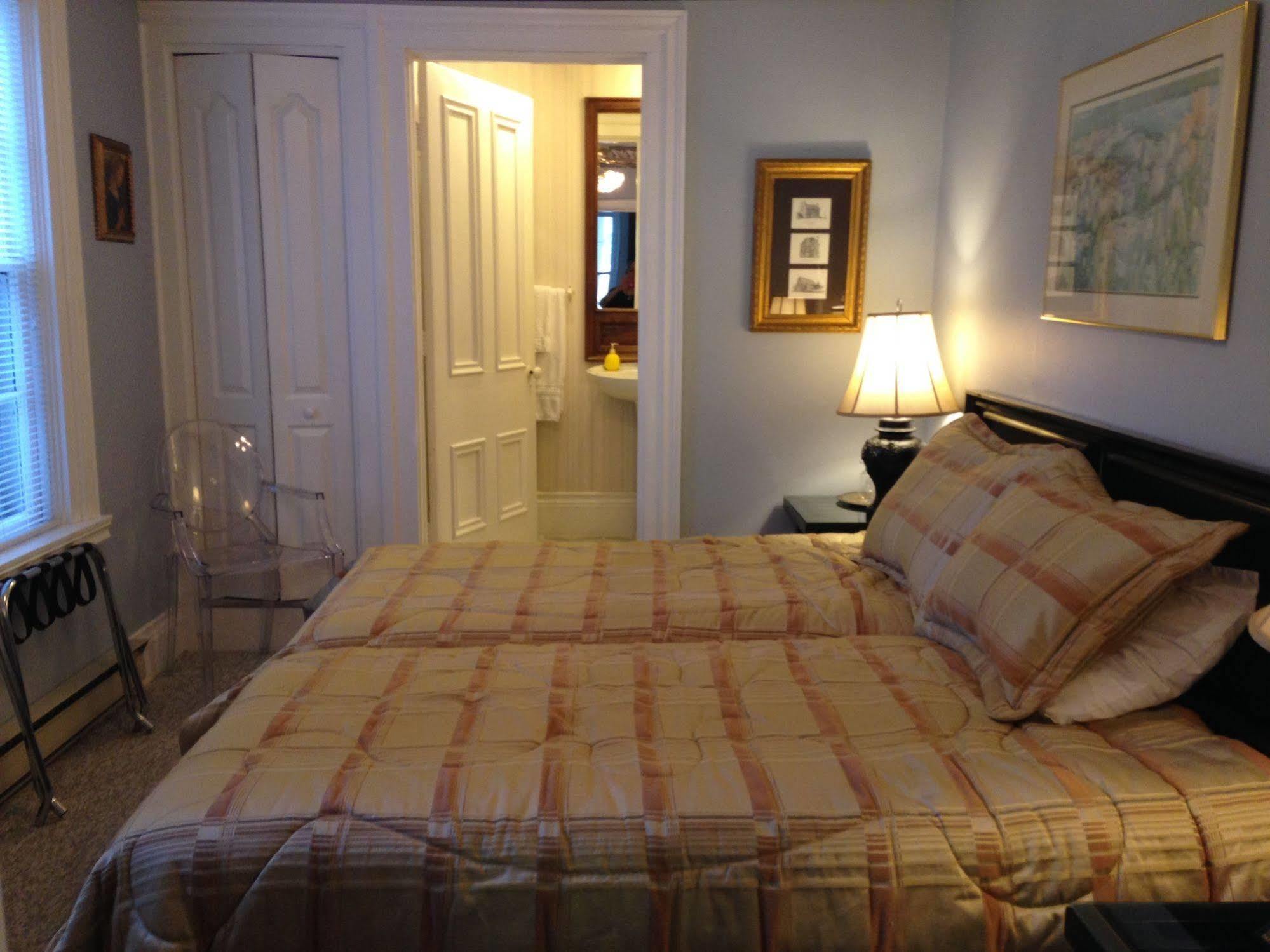 Trinity House Inn Gananoque Dış mekan fotoğraf