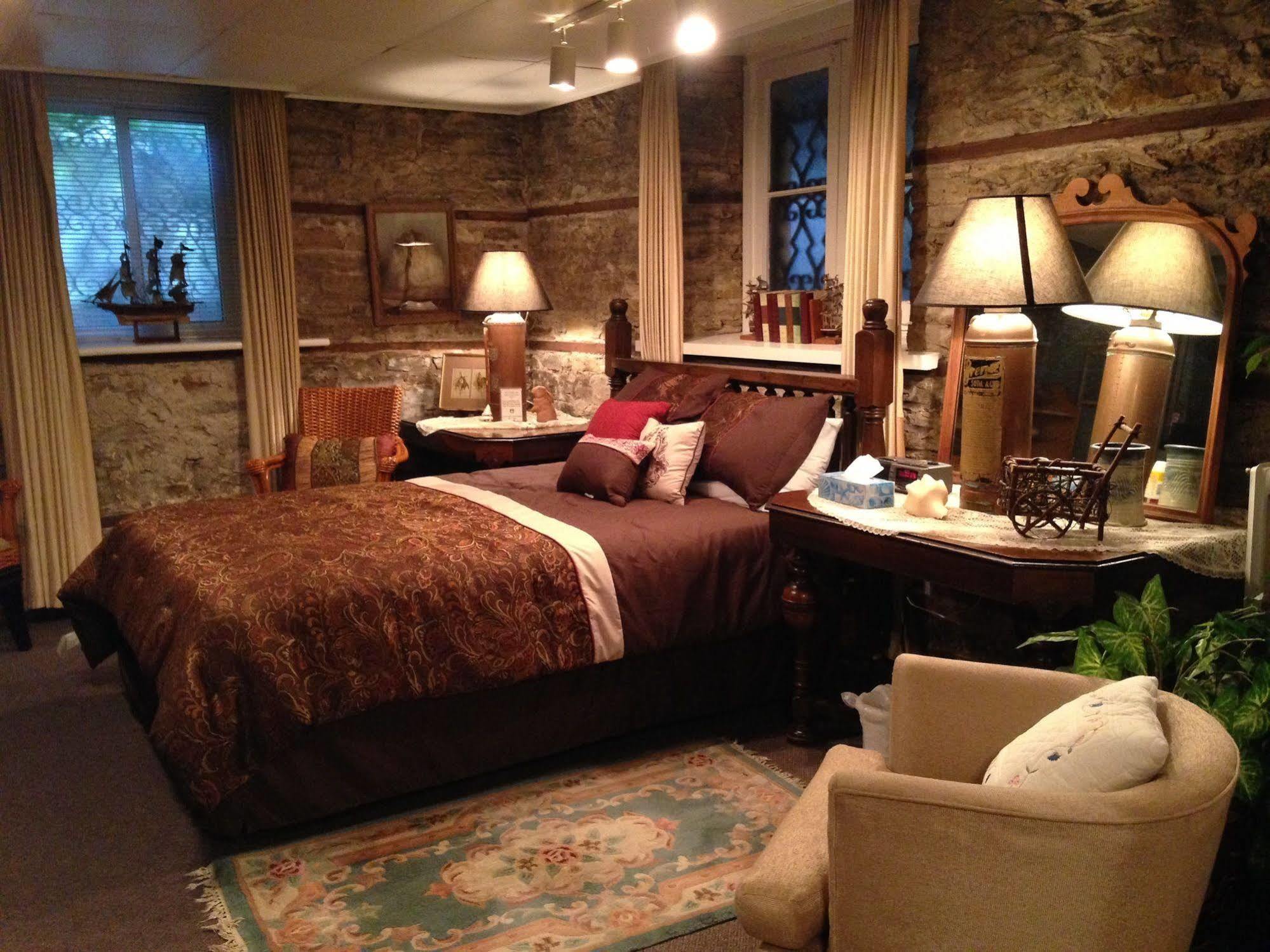 Trinity House Inn Gananoque Dış mekan fotoğraf