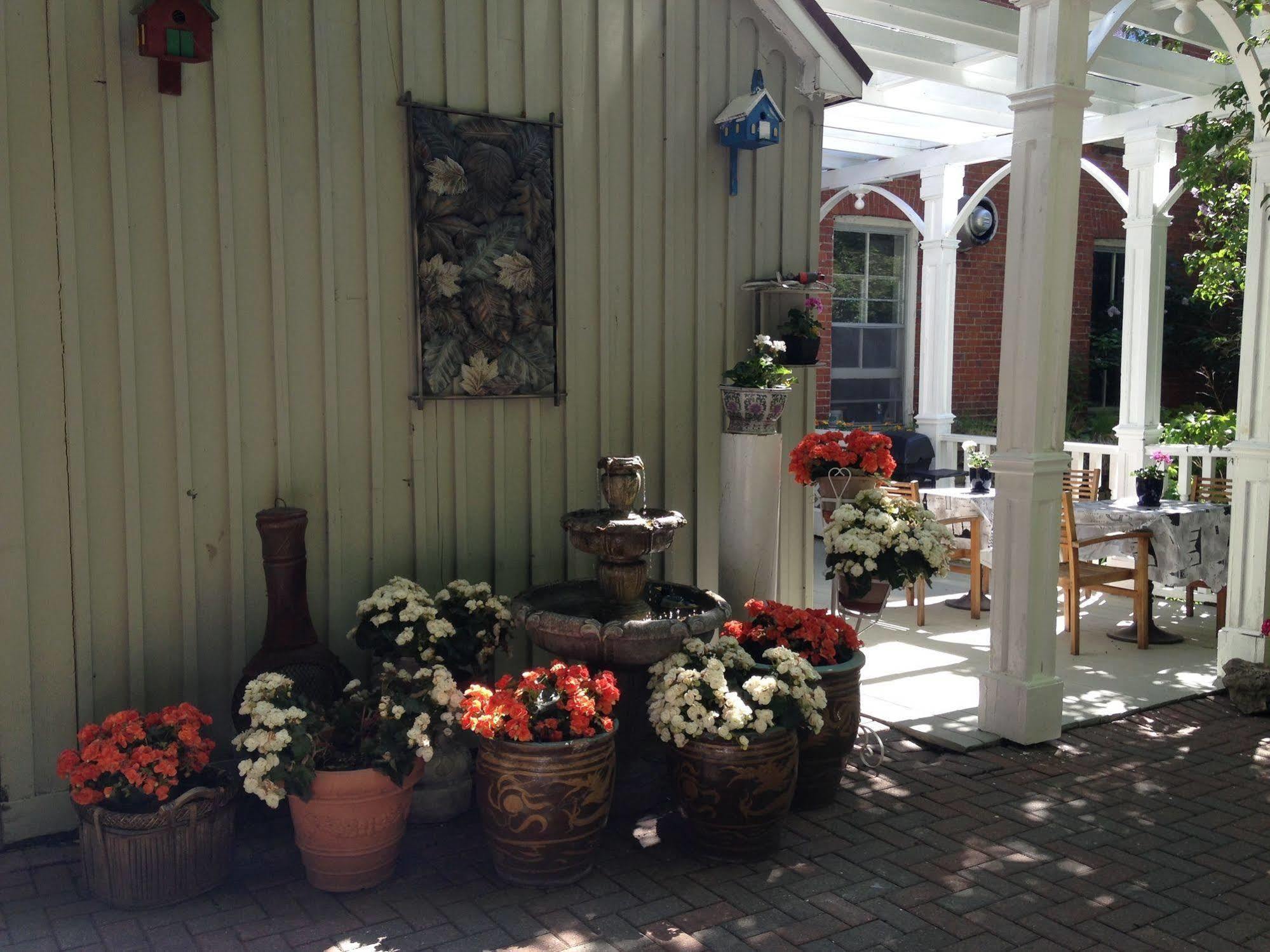 Trinity House Inn Gananoque Dış mekan fotoğraf
