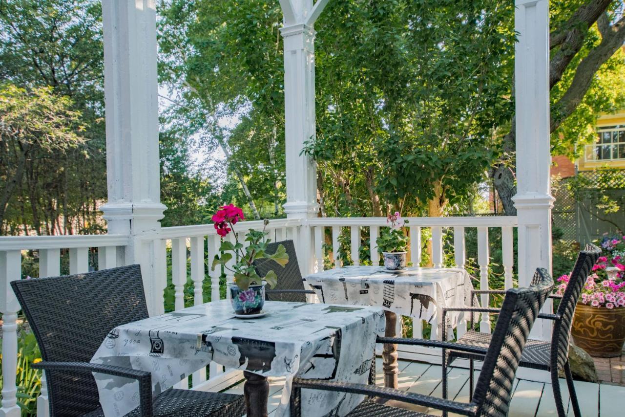 Trinity House Inn Gananoque Dış mekan fotoğraf