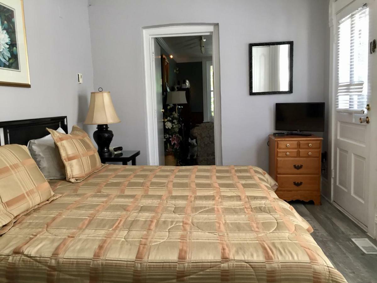 Trinity House Inn Gananoque Dış mekan fotoğraf